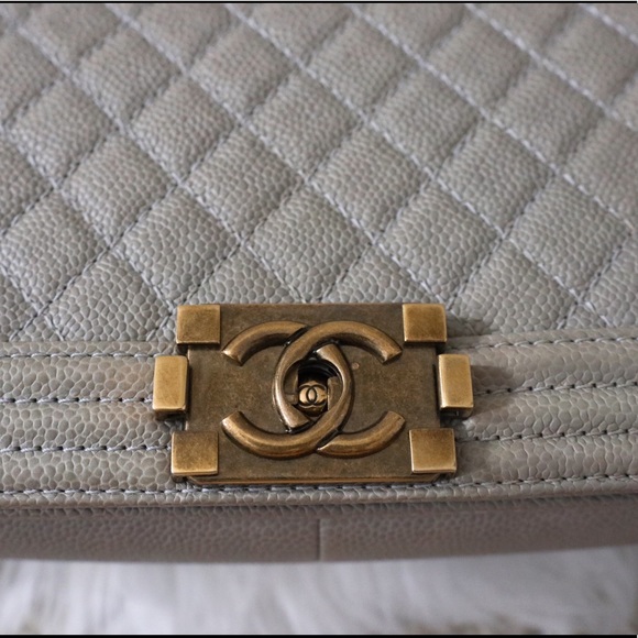 Chanel - New Boy Medium, EUC - Picture 4 of 13